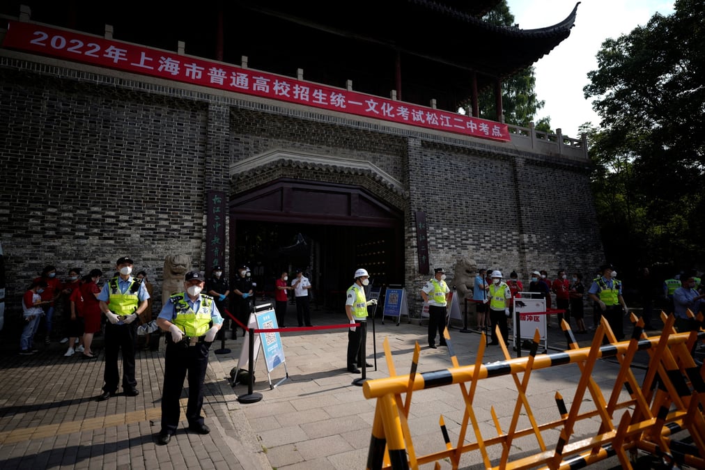 Shanghai de nouveau en alerte face au covid-19