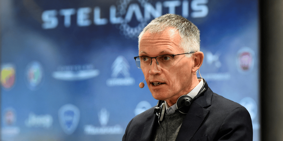 Carlos Tavares ne veut pas baisser le prix de ses véhicules et risquer le « bain de sang ».
