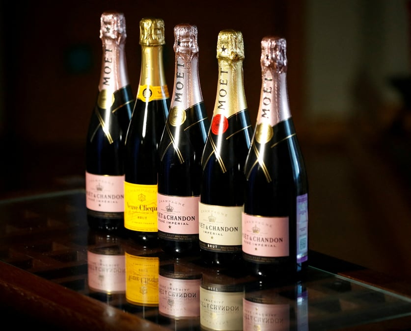 Ue: premiere baisse des exportations de vins petillants en dix ans, le champagne a la peine
