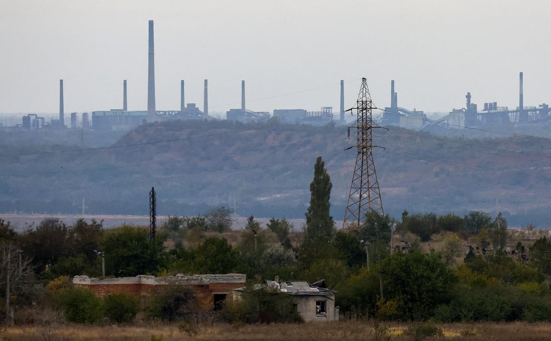 Une usine dans la ville d’avdiivka, region de donetsk, en ukraine sous controle russe