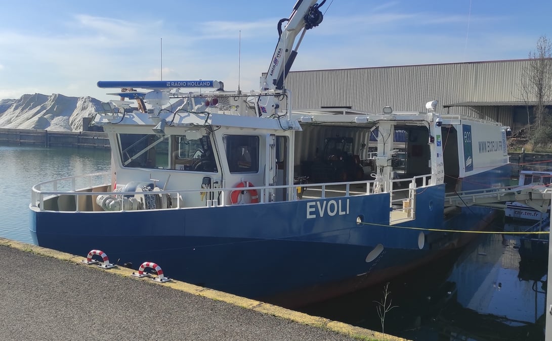Evoli, premier bateau 100% électrique dédié au transport logistique fluvial sur le Rhône et la Saône.