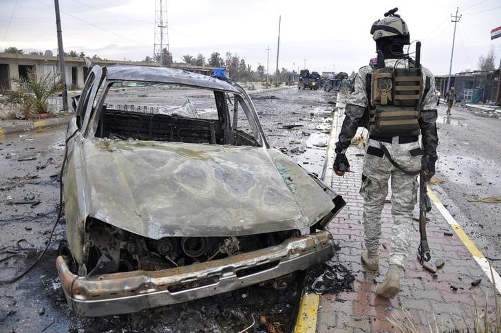 L'ei attaque samarra, ou l'armee preparait une offensive