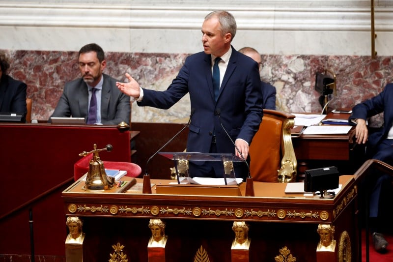 Une centaine de deputes elus a la proportionnelle, selon de rugy