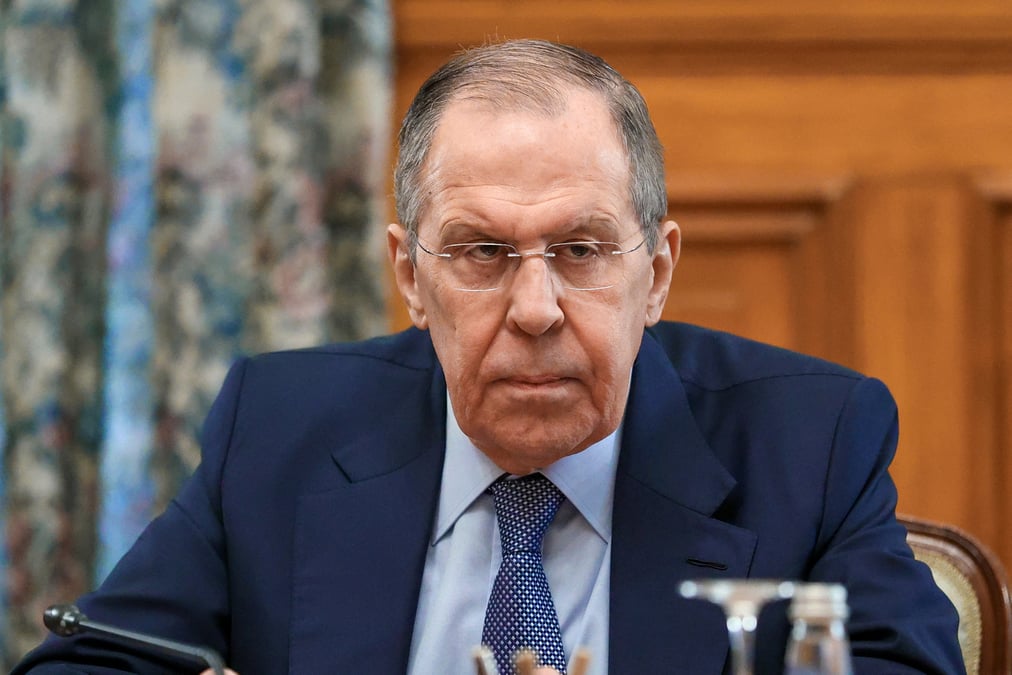 La russie souhaite une liste d'armements interdits en ukraine, dit lavrov