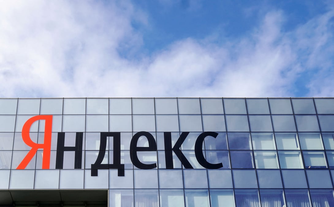 La russie resserre son emprise sur les medias alors que vk rachete des activites de yandex