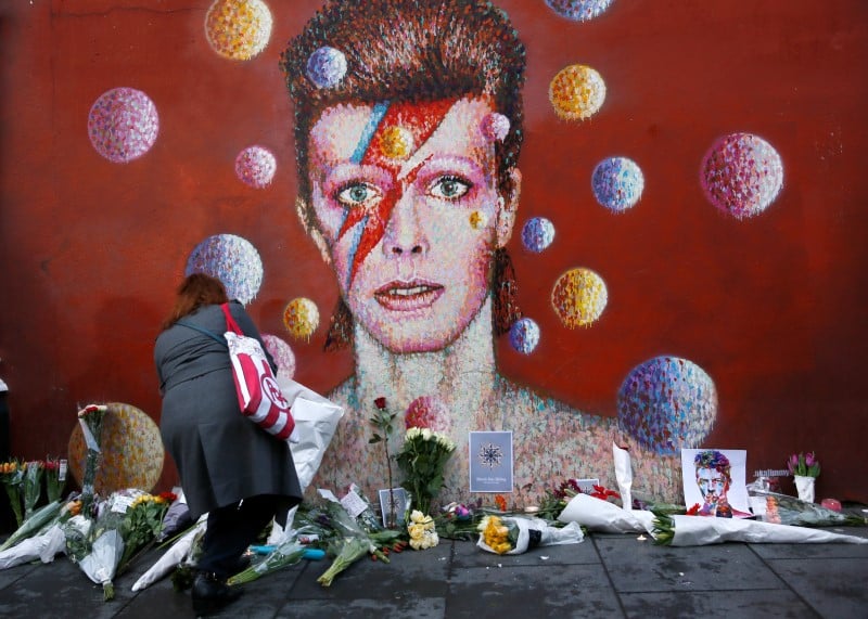 Les cendres de david bowie devraient etre dispersees a bali