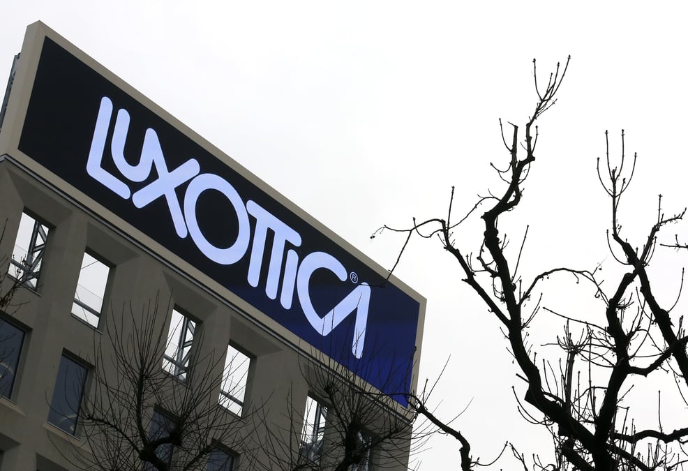 Luxottica s'attend a sceller sa fusion avec essilor au 1er semestre
