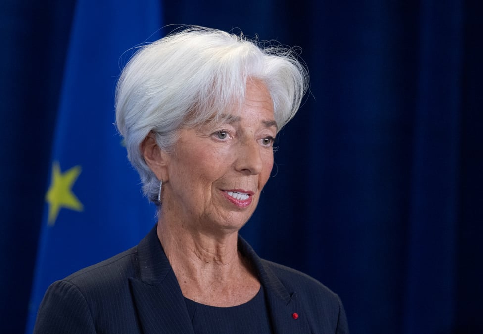 Les pays de l'ue a excedents budgetaires doivent soutenir la croissance, dit lagarde