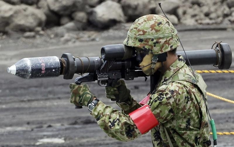 Le Japon assouplit l'encadrement des exportations d'armes