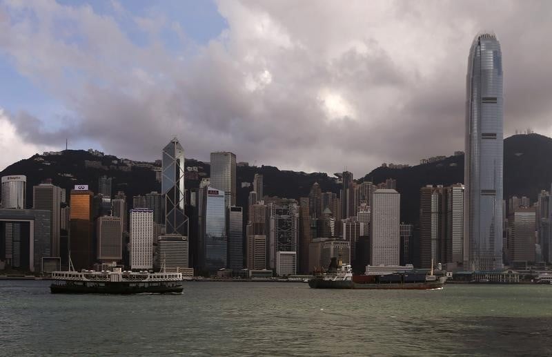 Pekin veut limiter le droit de visite a hong kong