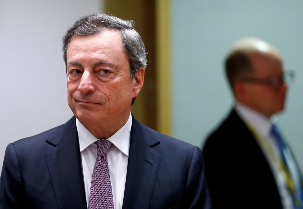 La sous-utilisation des capacites freine l'inflation, dit draghi