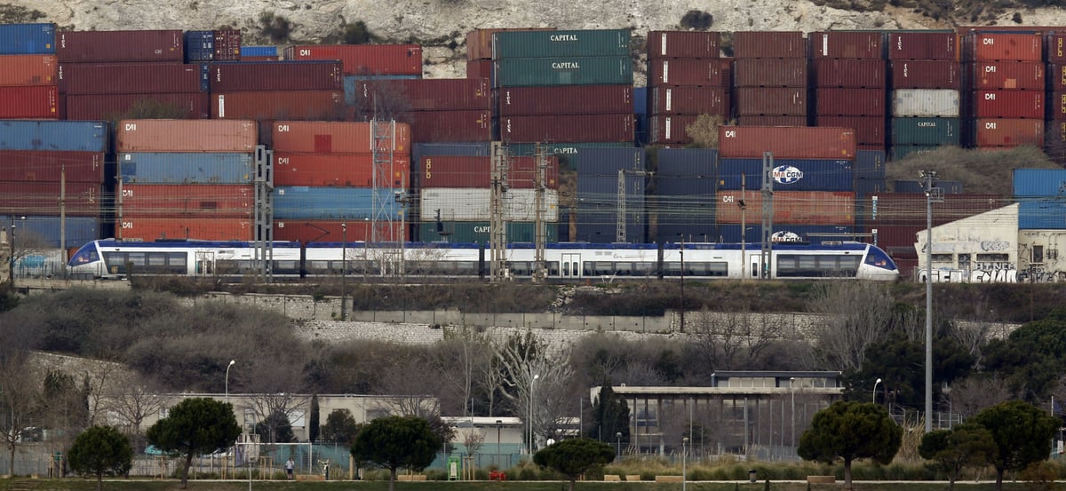 Train de marchandises