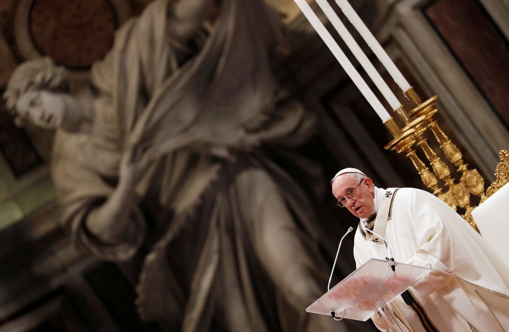 Le pape reclame une solution pour les migrants au large de malte