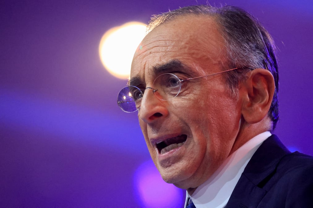France/presidentielle: bay, suspendu du rn, soutient zemmour