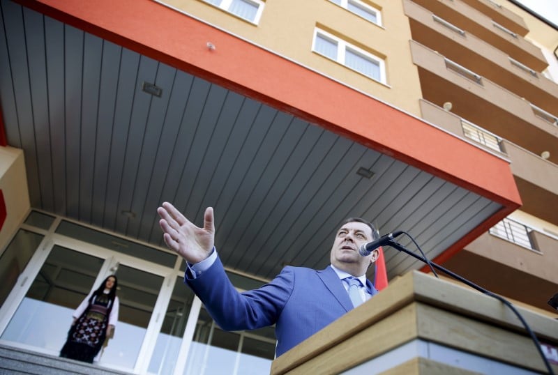 Un dortoir au nom de karadzic inaugure a pale