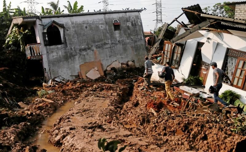 Sri lanka: le bilan de l'accident dans une decharge s'alourdit