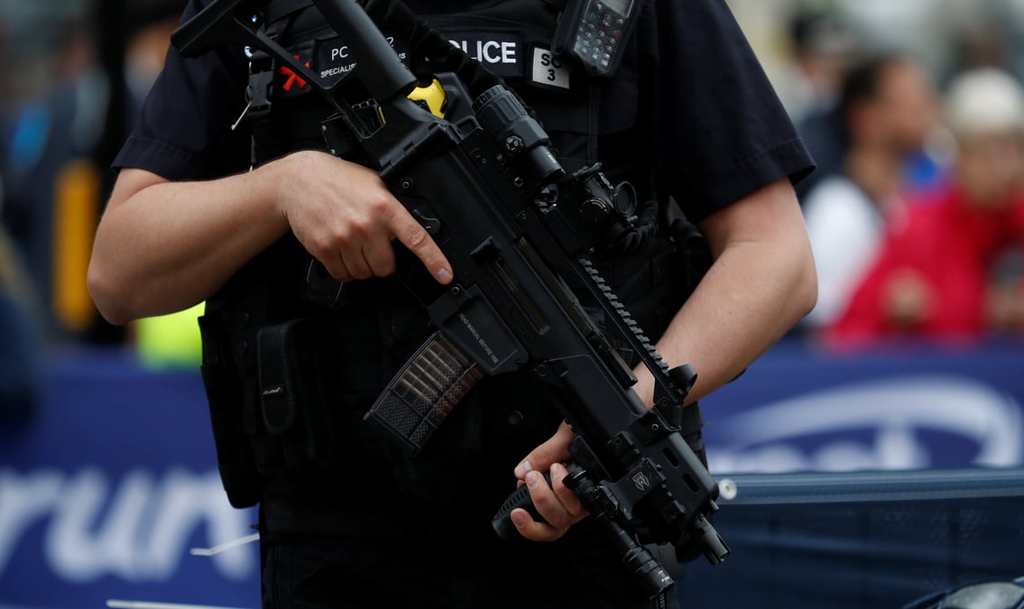 Remise en liberte de trois interpelles a manchester