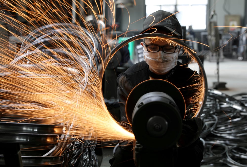 Chine: l'activite industrielle progresse pour la premiere fois en 4 mois