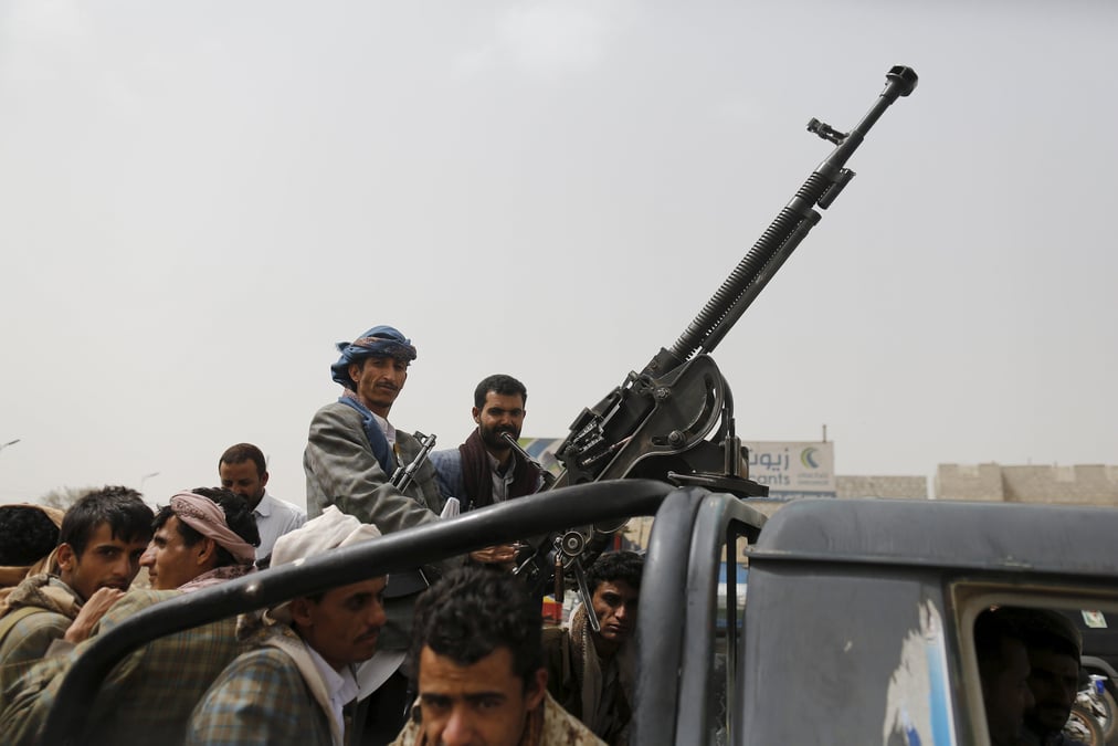 Des positions des houthis au nord d'aden bombardees