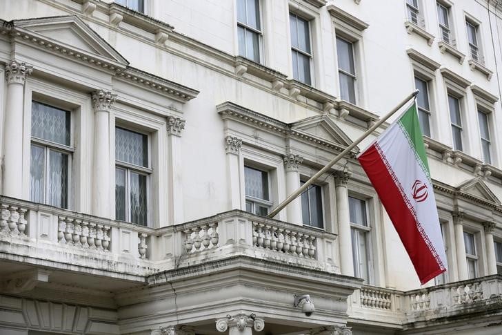 Iran: france, allemagne et gb preoccupes par les annonces americaines