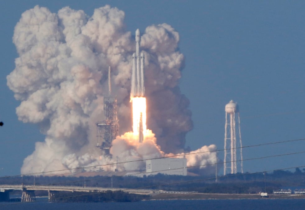 La fusee falcon heavy a decolle de son pas de tir en floride