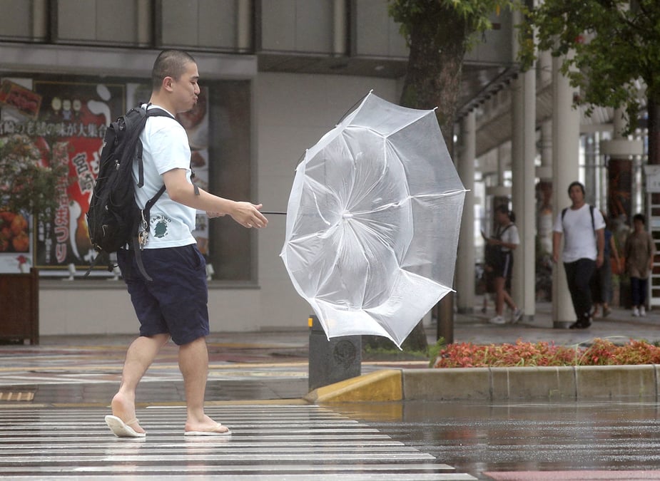 Le japon en etat d'alerte avec l'arrivee d'une tempete tropicale