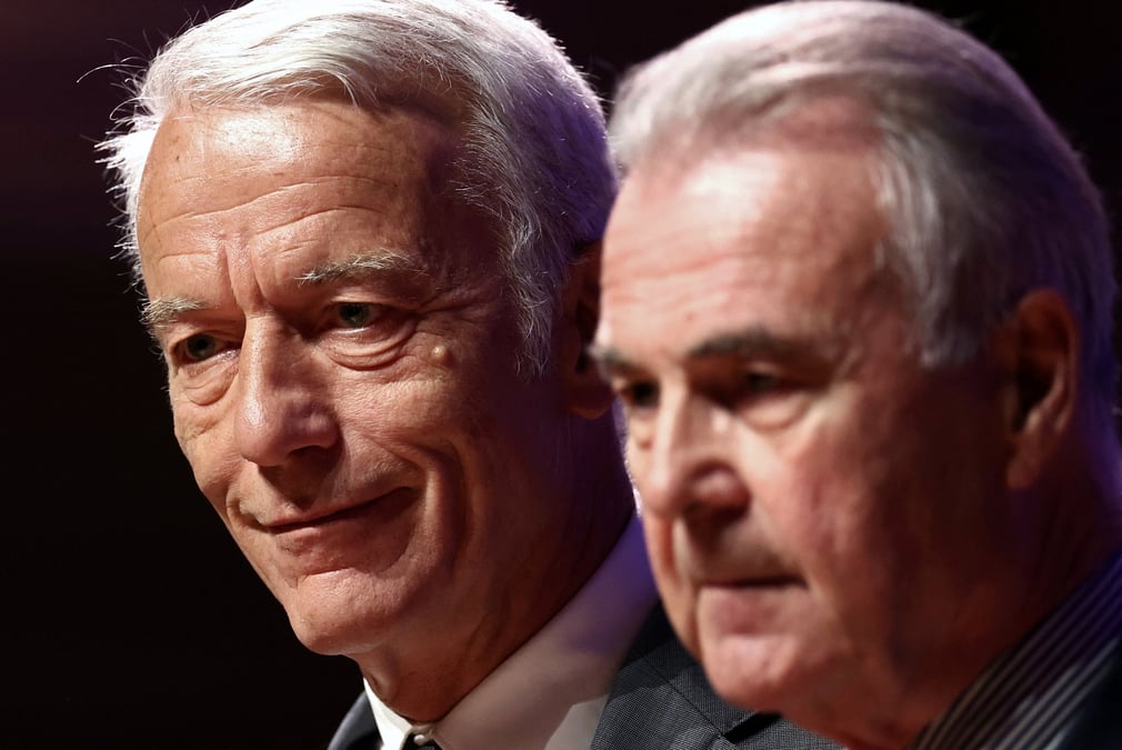 Patrick Martin, président du Medef (à gauche) et Michel Picon, dirigeant de l'U2P (à droite) (photo d'illustration)