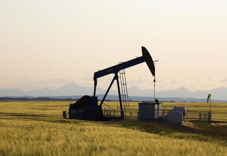 Derrière la chute des cours pétroliers perce une ère d'abondance