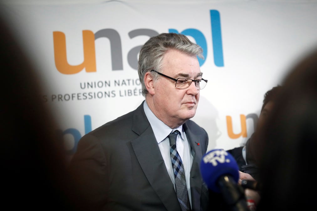 Retraites: le point sera indexe sur les salaires, dit delevoye