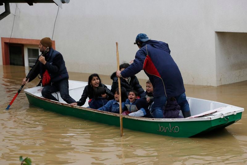 Une vingtaine de morts dans les inondations en Bosnie et Serbie