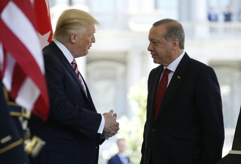 Trump salue son "ami" erdogan