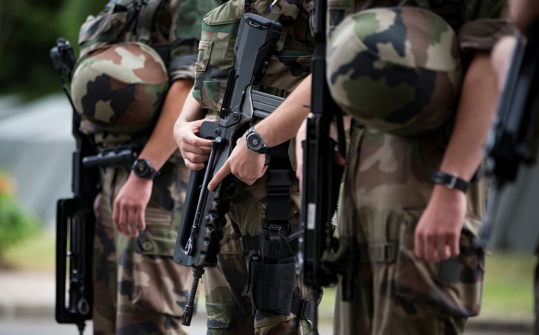 Un homme interpelle apres avoir menace des militaires a lyon