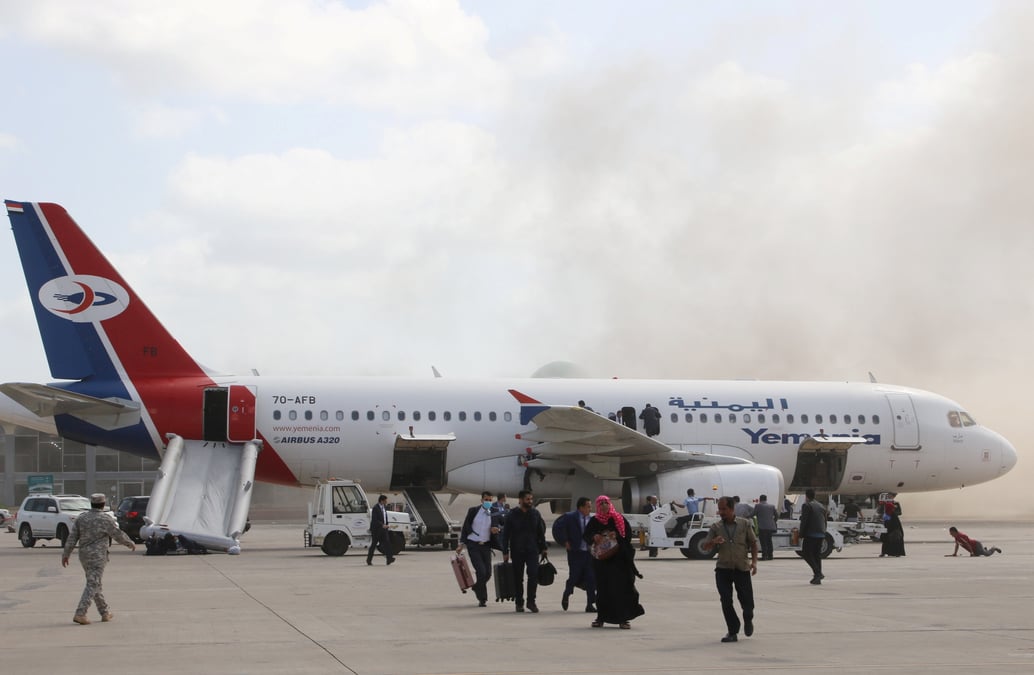 Attaque a l'aeroport d'aden apres l'arrivee du gouvernement d'union