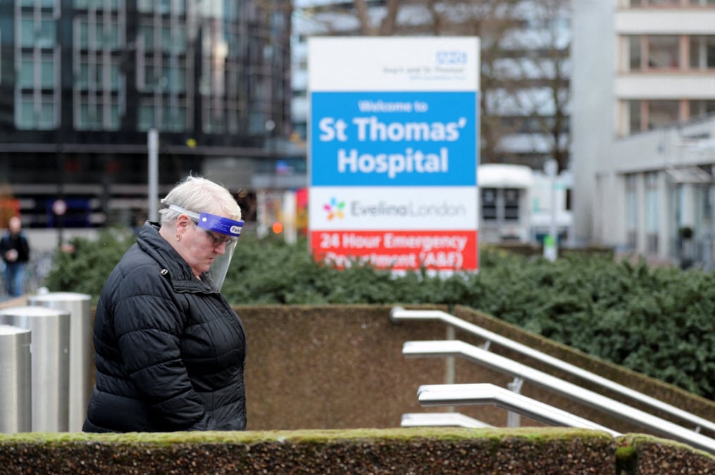 Coronavirus: omicron a l'origine d'environ 40% des infections a londres