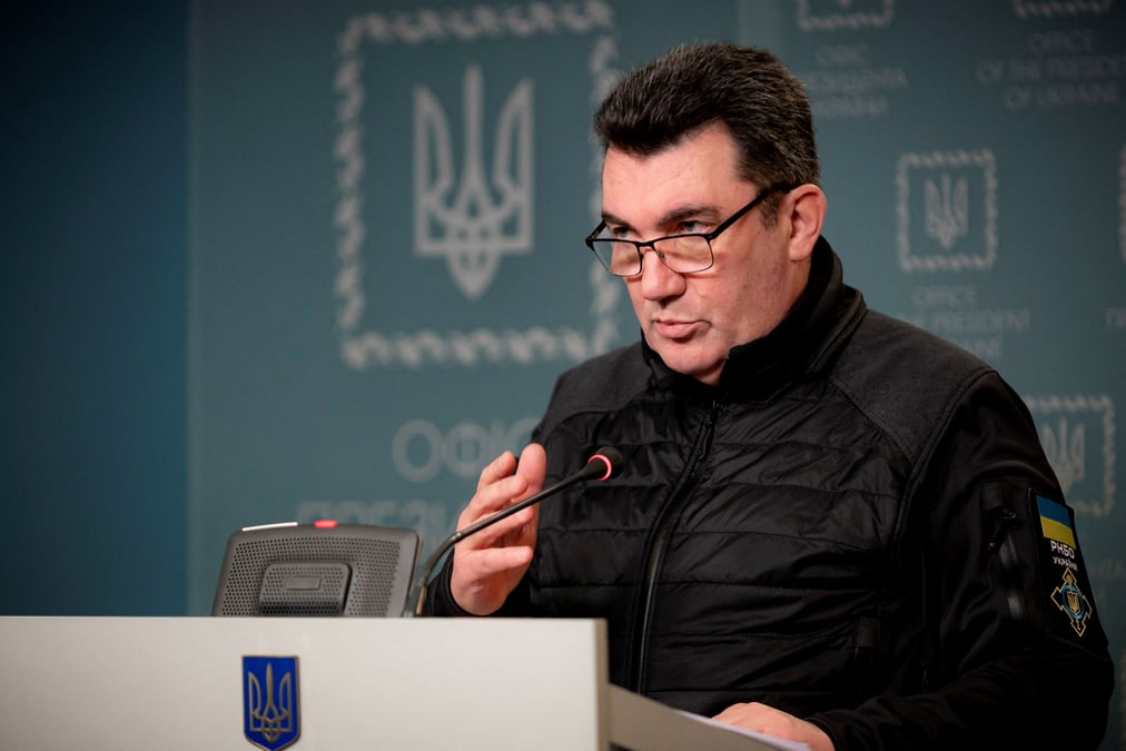 L'ukraine, sur le qui-vive, va instaurer l'etat d'urgence