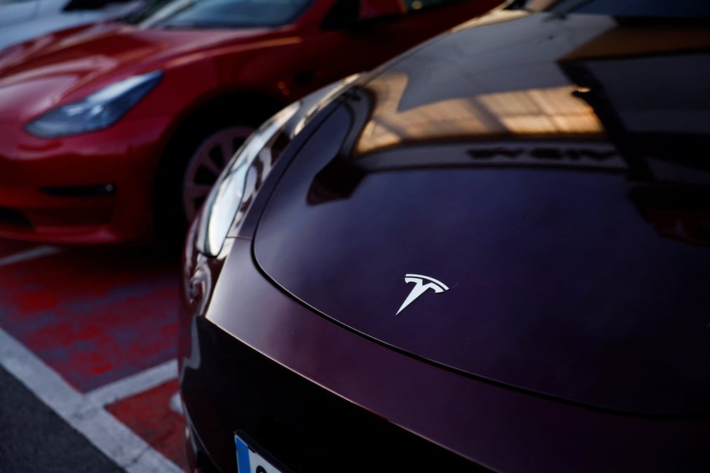Tesla a délivré un peu plus 1,85 million de véhicules électriques cette année dans le monde, en hausse de 35 % par rapport à l'année dernière.
