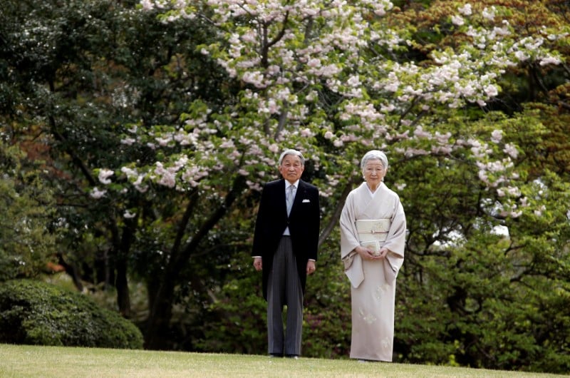 Tokyo approuve une loi autorisant l'empereur a abdiquer