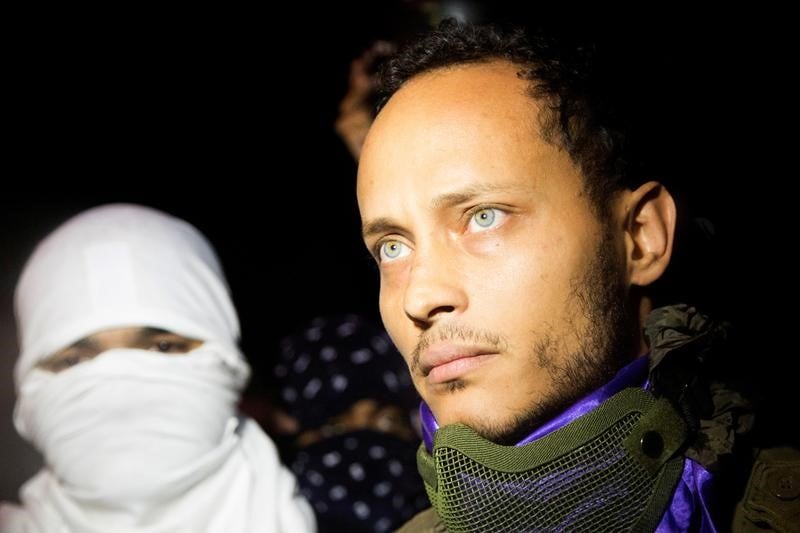 Le pilote venezuelien en fuite reapparait dans caracas