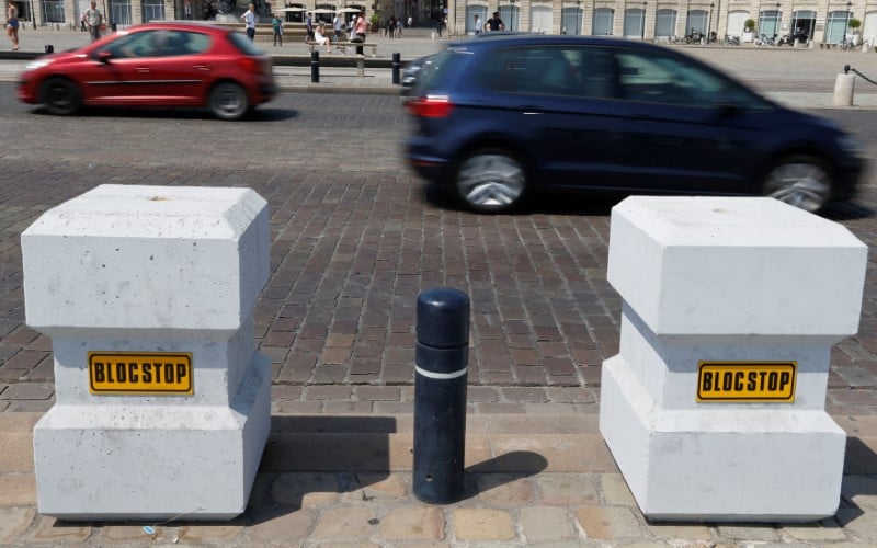 Le risque terroriste fait exploser le marche des blocs de beton