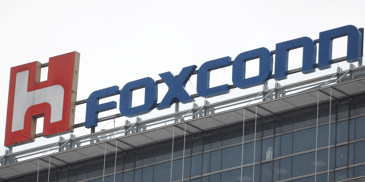 Photo d'archives du logo de foxconn dans les locaux de l'entreprise a taipei
