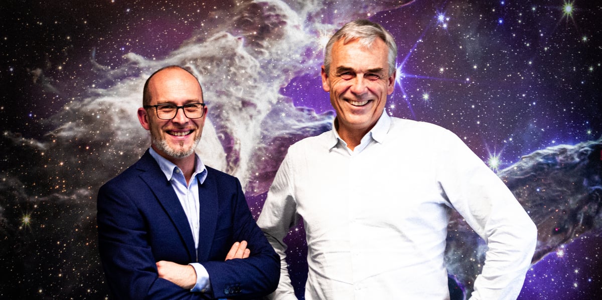 Nicolas Capet, président d'Anywaves accueille Eric de Saintignon comme directeur général.