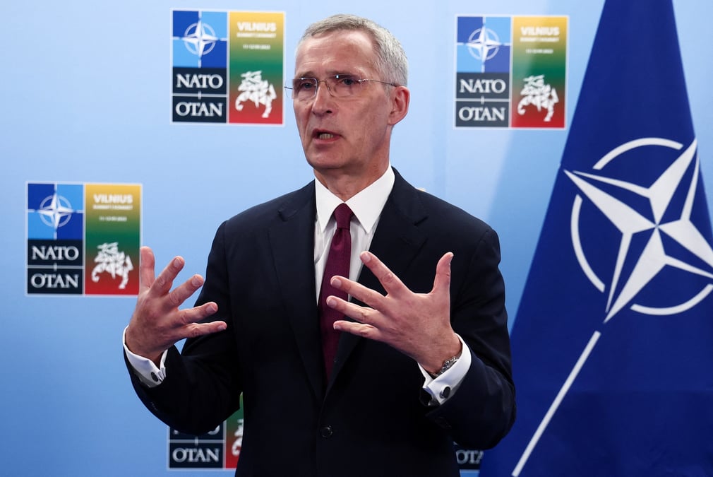 Le secretaire general de l’otan, jens stoltenberg, prenant la parole lors d’un sommet des dirigeants des pays membres de l’otan