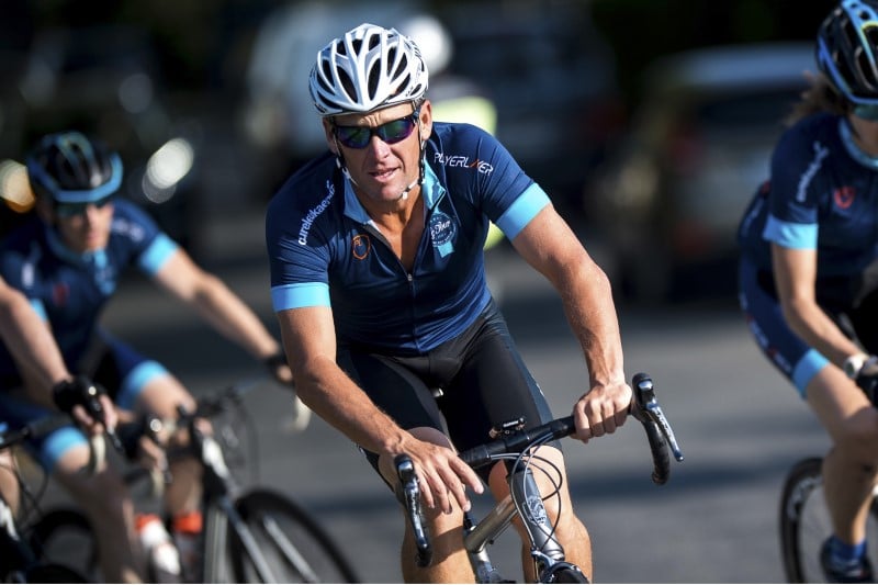 Armstrong versera 5 millions de dollars pour eviter un proces aux usa