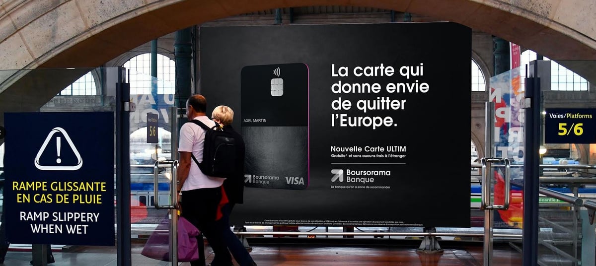 La nouvelle carte bancaire de Boursorama est entièrement gratuite, sans frais à l'étranger, ce qui coupe l'herbe sous le pied même des néobanques comme N26 ou Revolut.