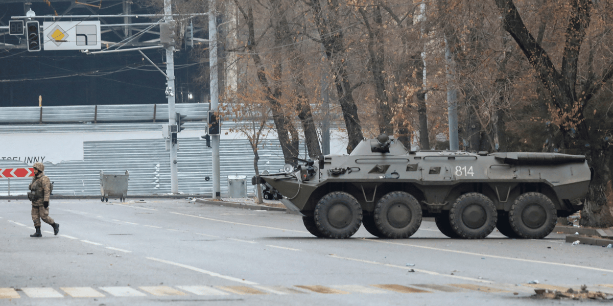 Kazakhstan: le president autorise les tirs sans sommation pour contenir les manifestations