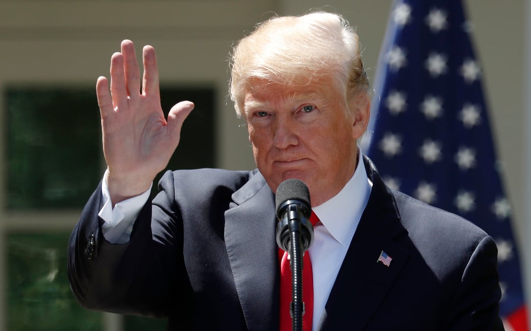 Trump a dicte son bulletin de sante tres positif de 2015, affirme son ex-medecin