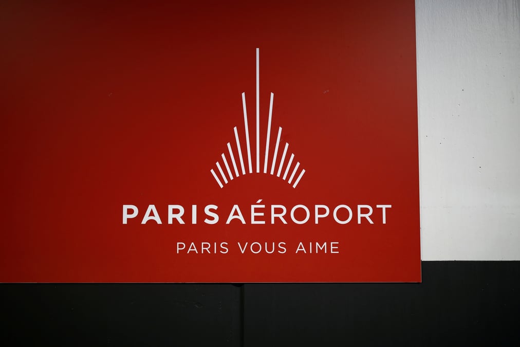 Le titre adp plonge avec la possibilite d'un referendum sur sa privatisation