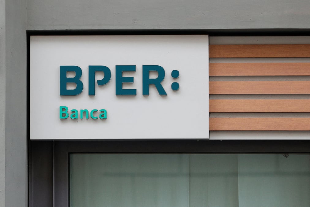 La banque italienne bper releve son offre sur carige