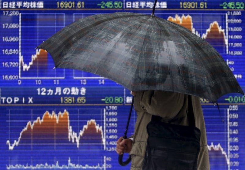 Fermeture en legere hausse a tokyo