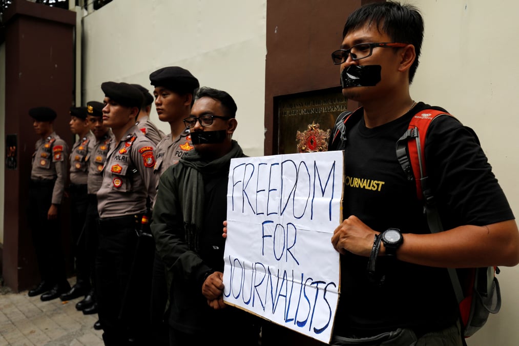 Journalistes reuters: la birmanie defend une justice independante
